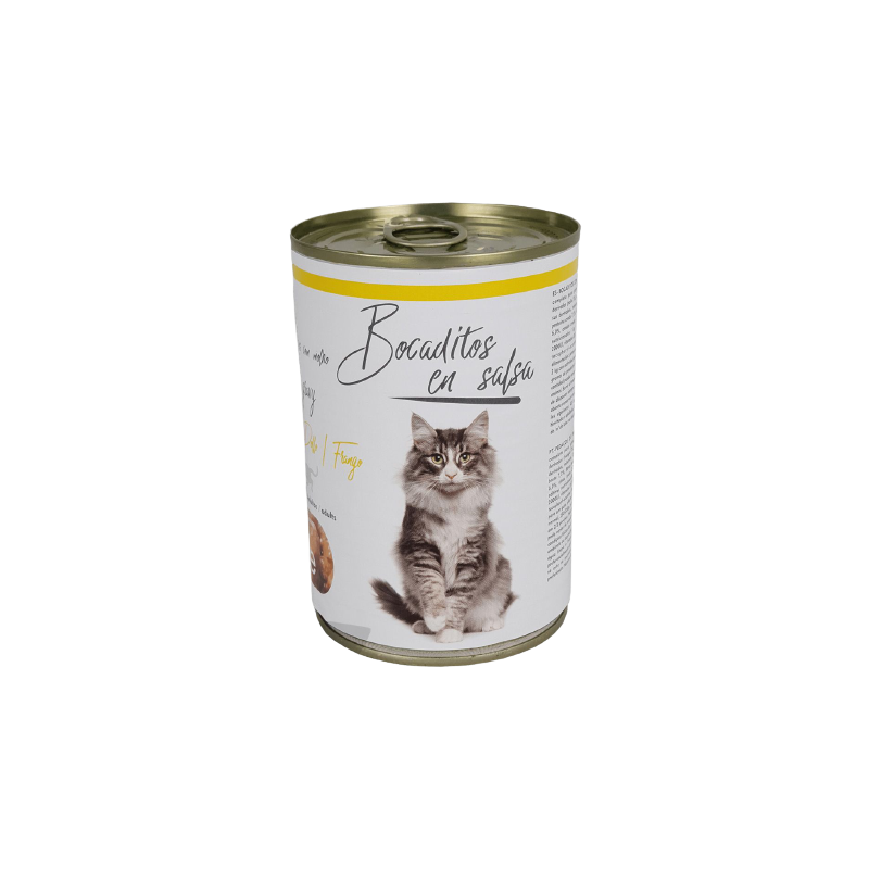 Mordidas em Molho de Frango e Gato