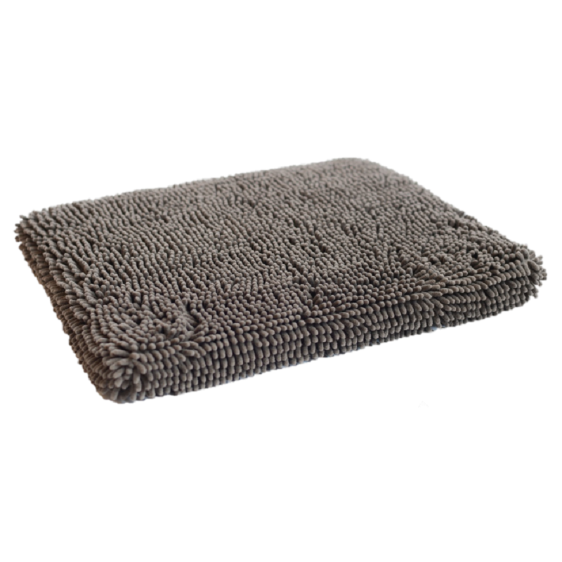 Tapete absorvente para cachorro sujo cinza